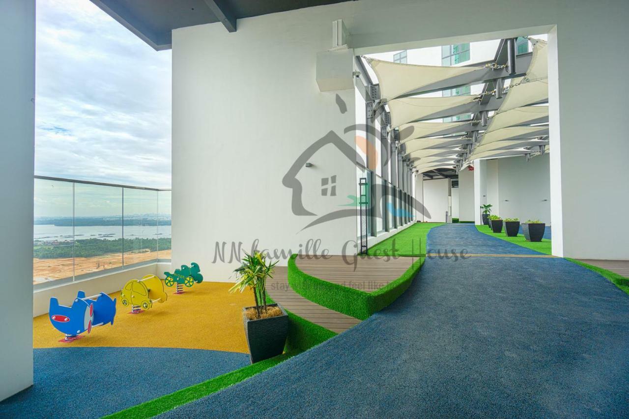 Nn Famille Guest House Пасир-Гуданг Экстерьер фото
